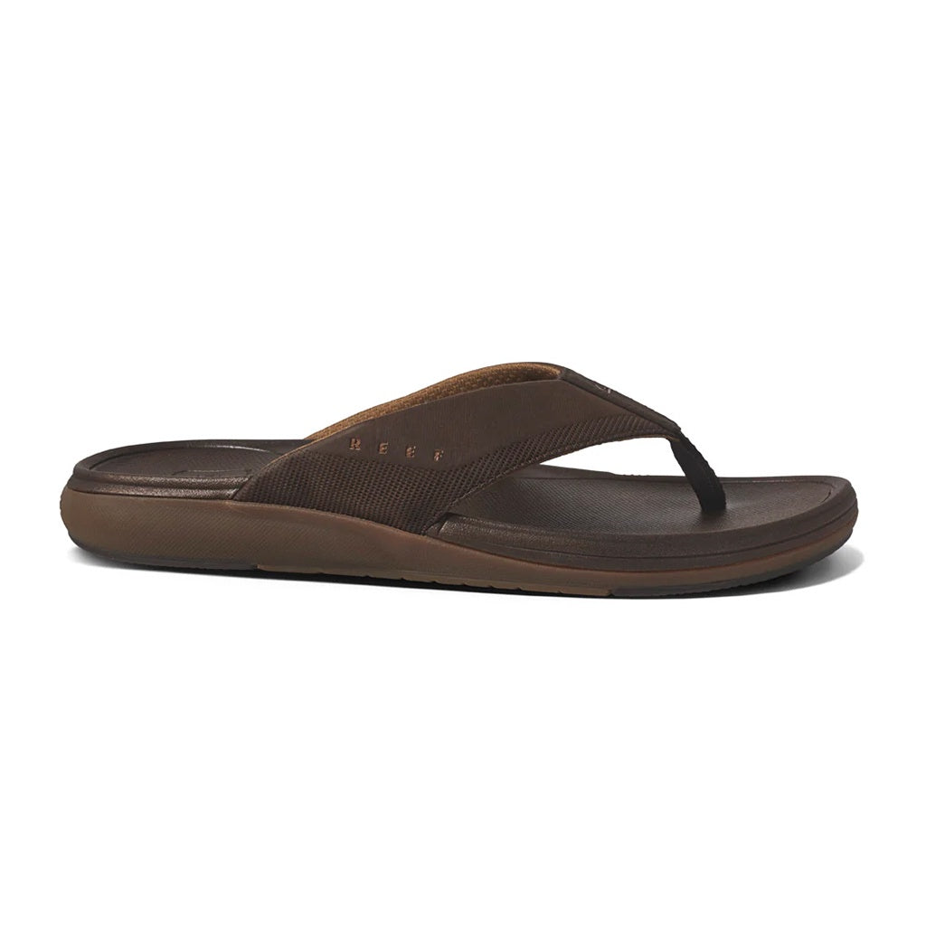 Reef | Cushion Norte Thongs / Sandals. Dark Brown