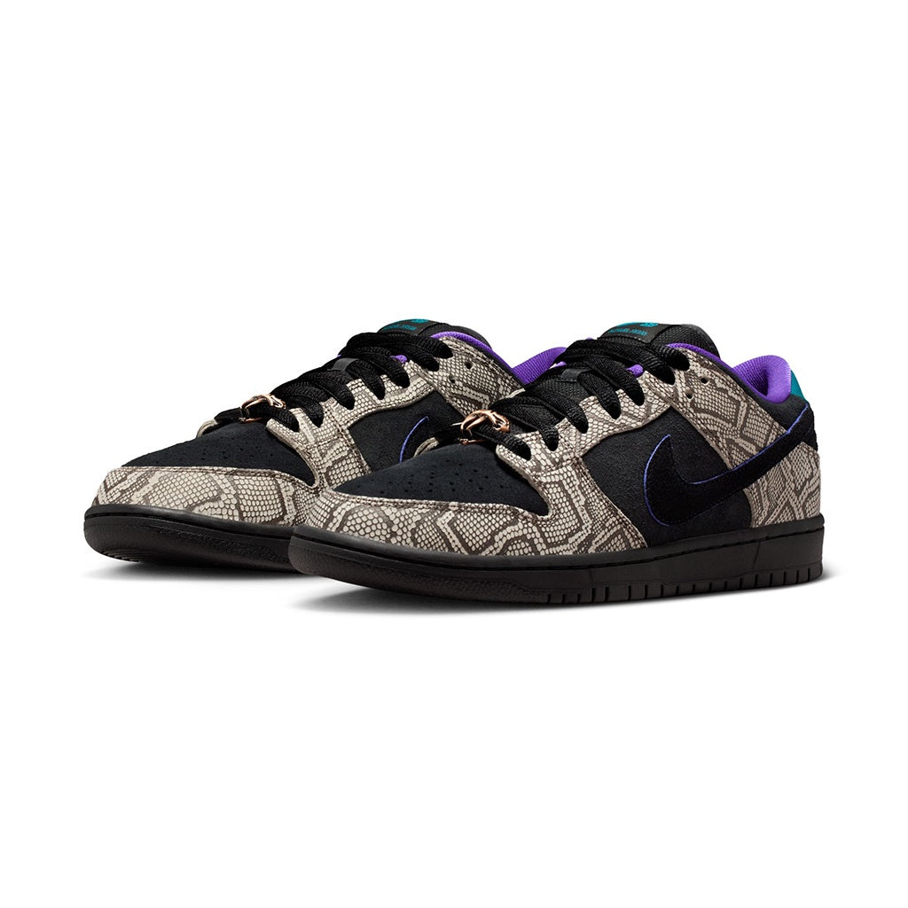 Nike SB x Dashawn Jordan | Dunk "Copperhead" Low Pro Skate Shoes. String / Black-Bright Spruce