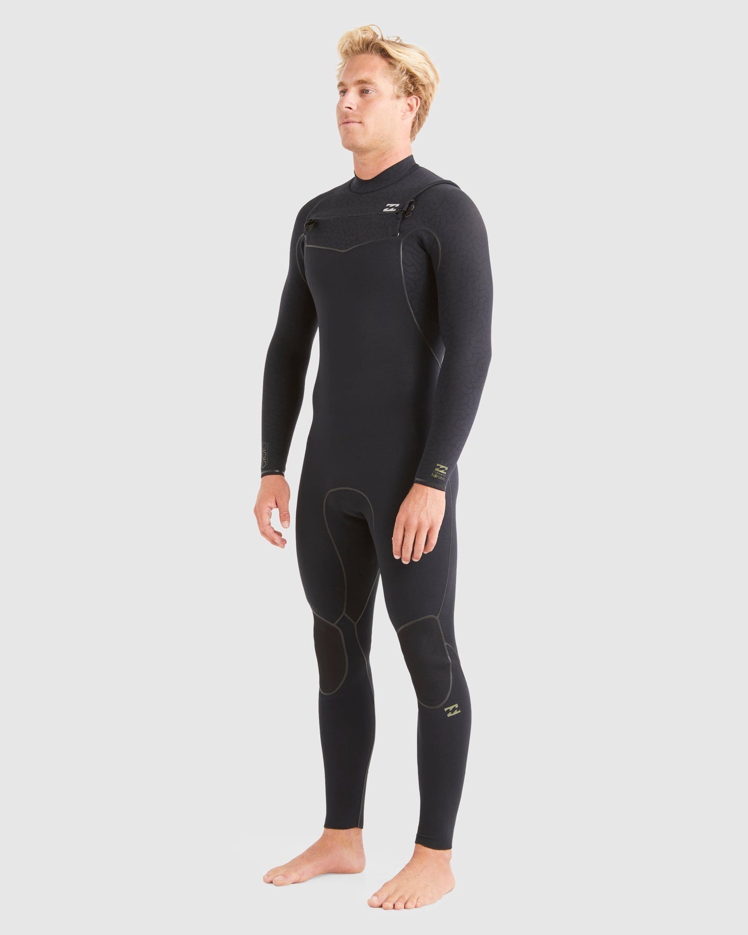 BILLABONG | 302 FURNACE NATURAL C/Z L/S STEAMER. BLACK
