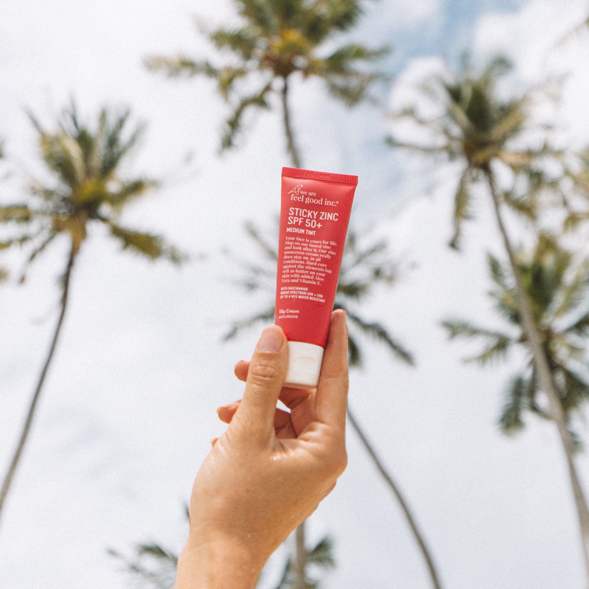 WE ARE FEEL GOOD INC | STICKY ZINC LIGHT TINT. SPF50+ / 50G